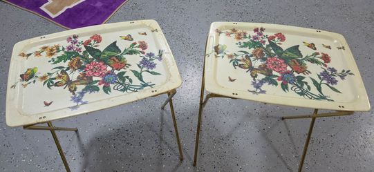 Set of 2 Unique 1960's Lavada Butterfly Design Fiberglass TV Trays