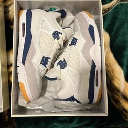 Jordan 4 SB Navy Blue Size 13. 240 OBO