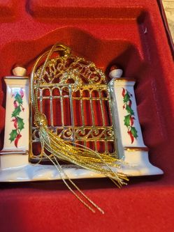 Lenox Ceramic "First Year in the New Home 2004" Christmas Ornament