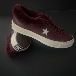 Men’s converse size 8 