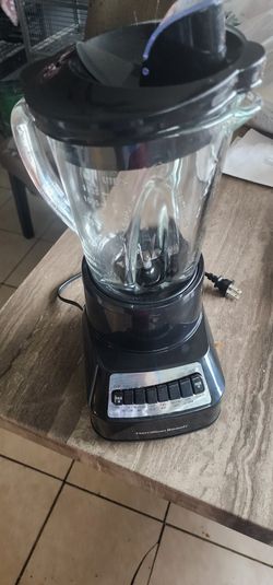 Licuadora hamilton Beach nueva en buenas condiciones for sale .