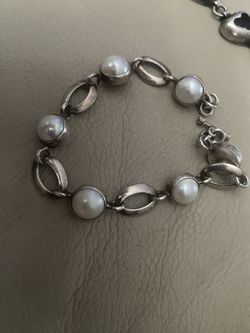 Silver Pearl bracelet 
