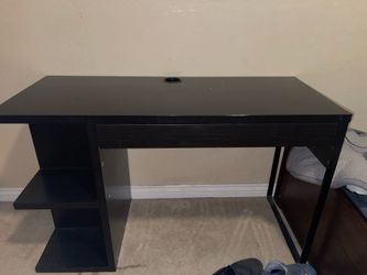 IKEA Micke desk