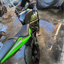 2023 Kawasaki Ninja ZX6R - Perfect Condition - Low Miles
