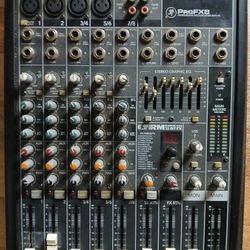 Mackie ProFX8