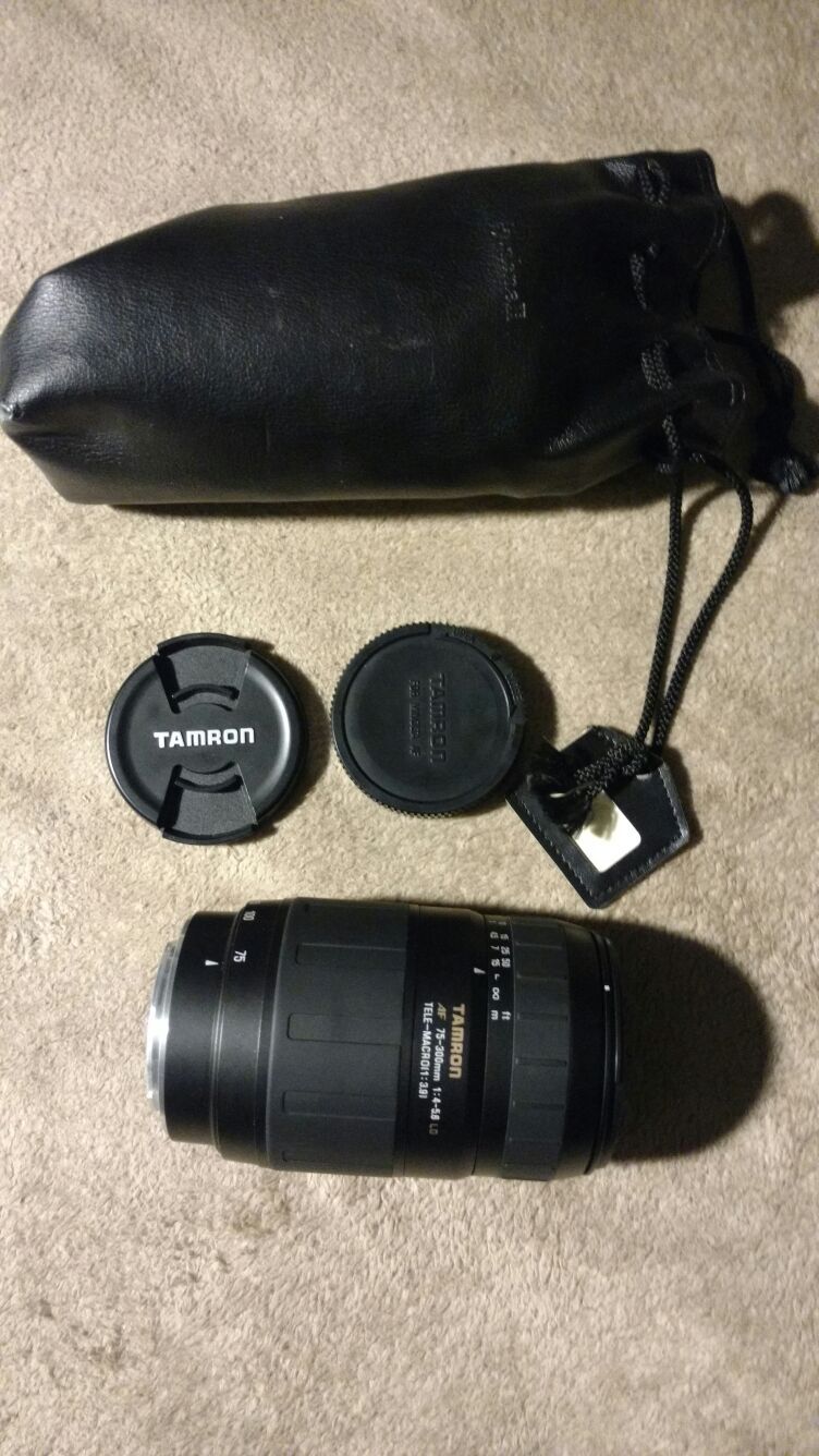 Tamron 75 - 300 mm auto focus portrait telephoto lens for Minolta Maxxum and Sony digital and film Camera