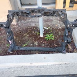 2017 - 2022 Honda CR-V Radiator Support $