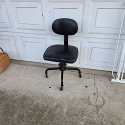 Vintage Rolling Chair!