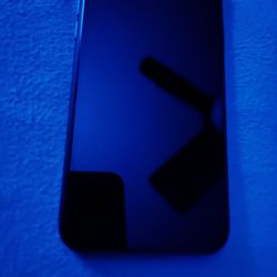 iPhone 11 Unlocked - Flawless Condition - Works on Any Carrier