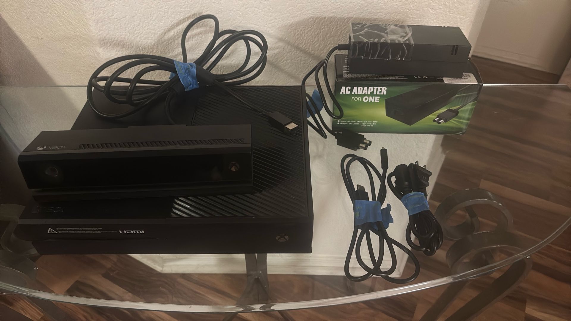 Xbox ONE Console & Microsoft Kinect for Xbox One