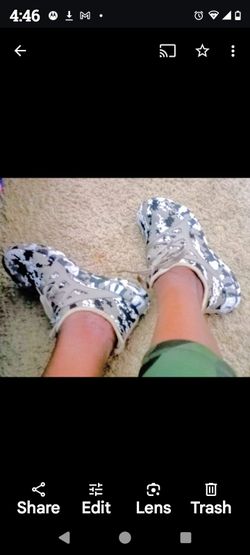 Size 7/12 Camouflage Sneakers