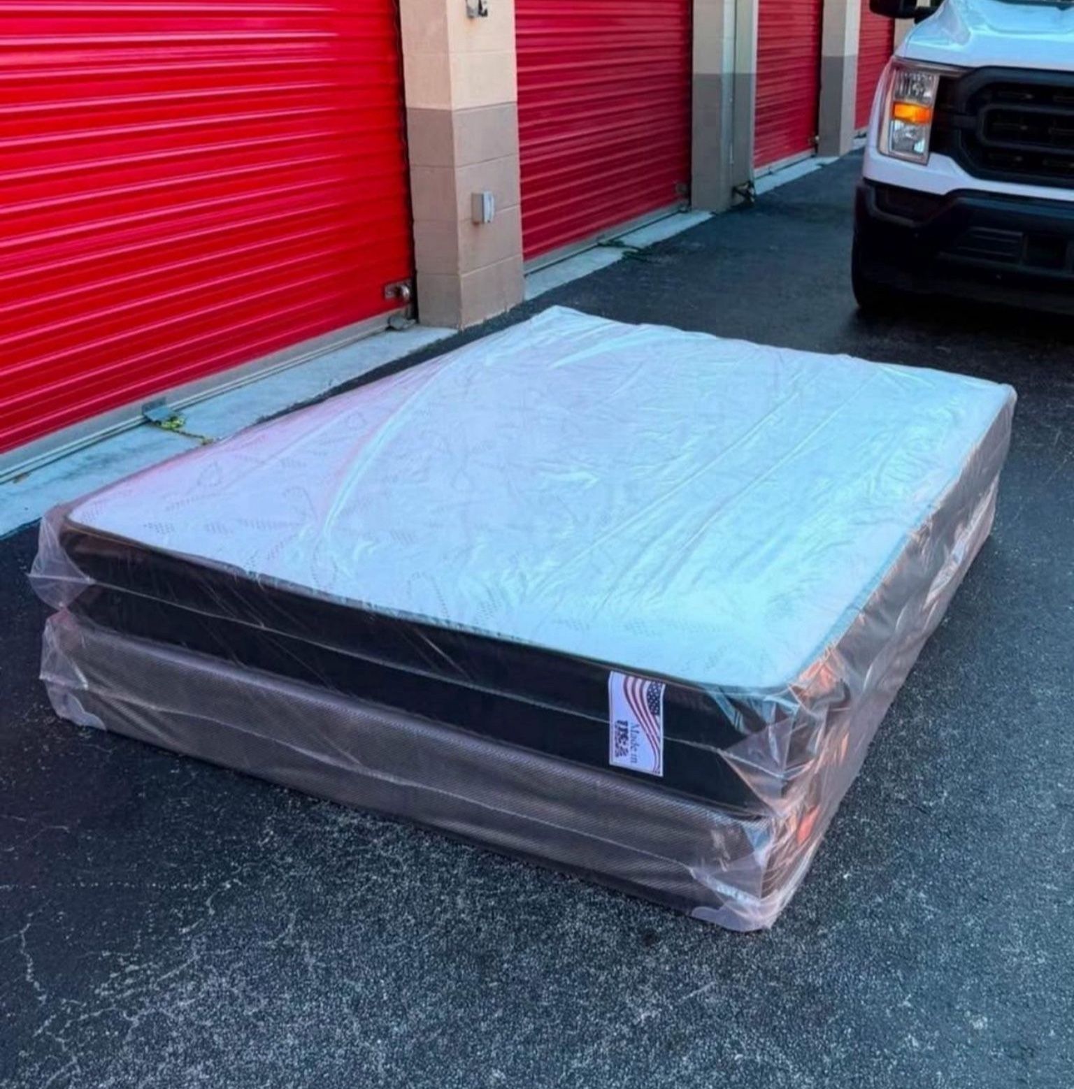 NEW Mattress Queen Size Regular With Box Spring // Offer π