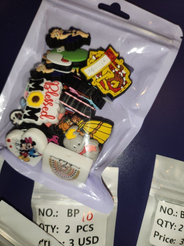 Cup Wraps, Car Charm Kits, Badges Badge Reels