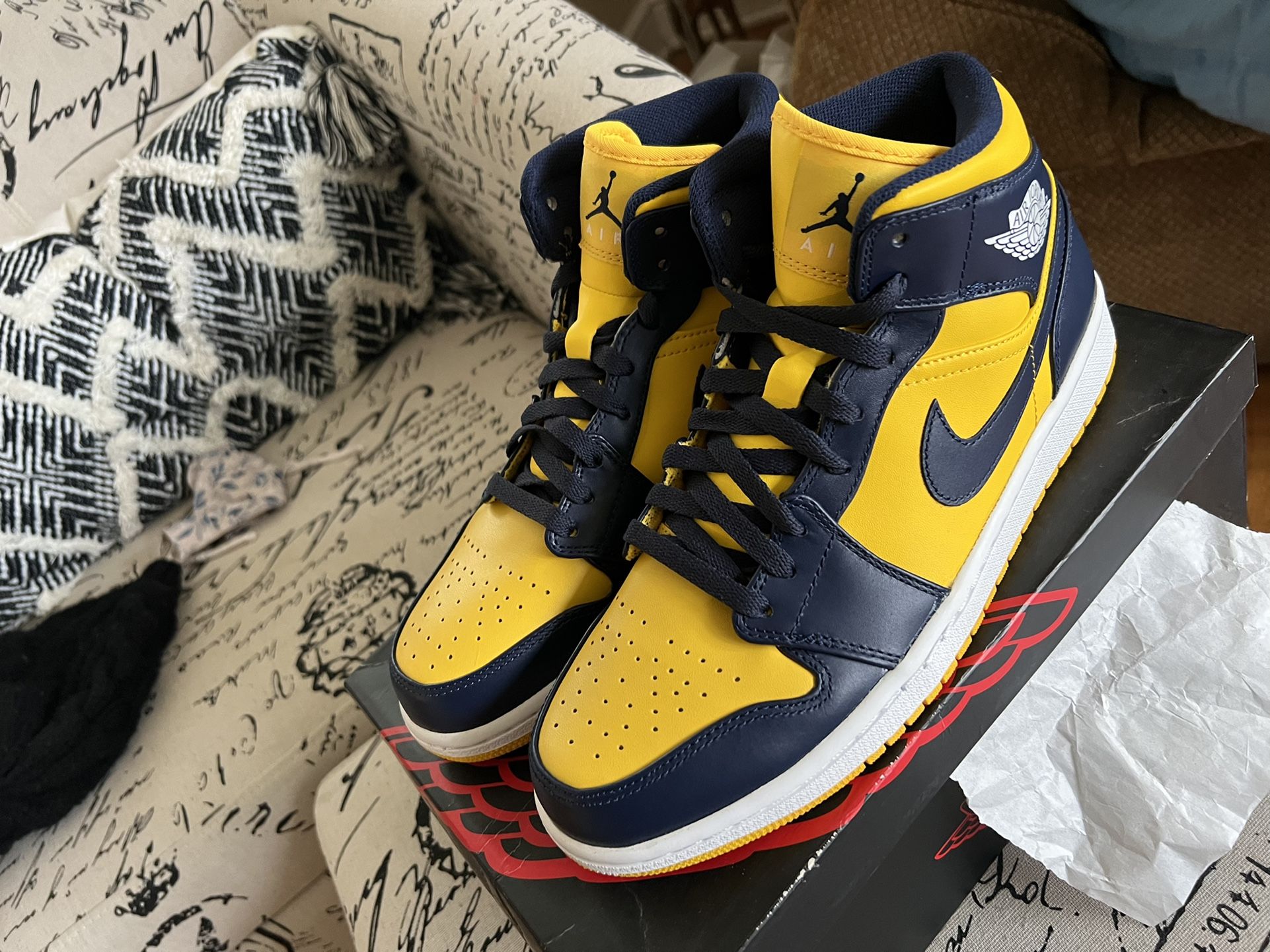 Nike Jordan Jordan Mid Michigan Jordan Mid Nike Air Jordan Mi Air 