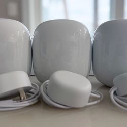 Like New Google Nest Wifi Pro (3-Pack) - Wi-Fi 6E Mesh System