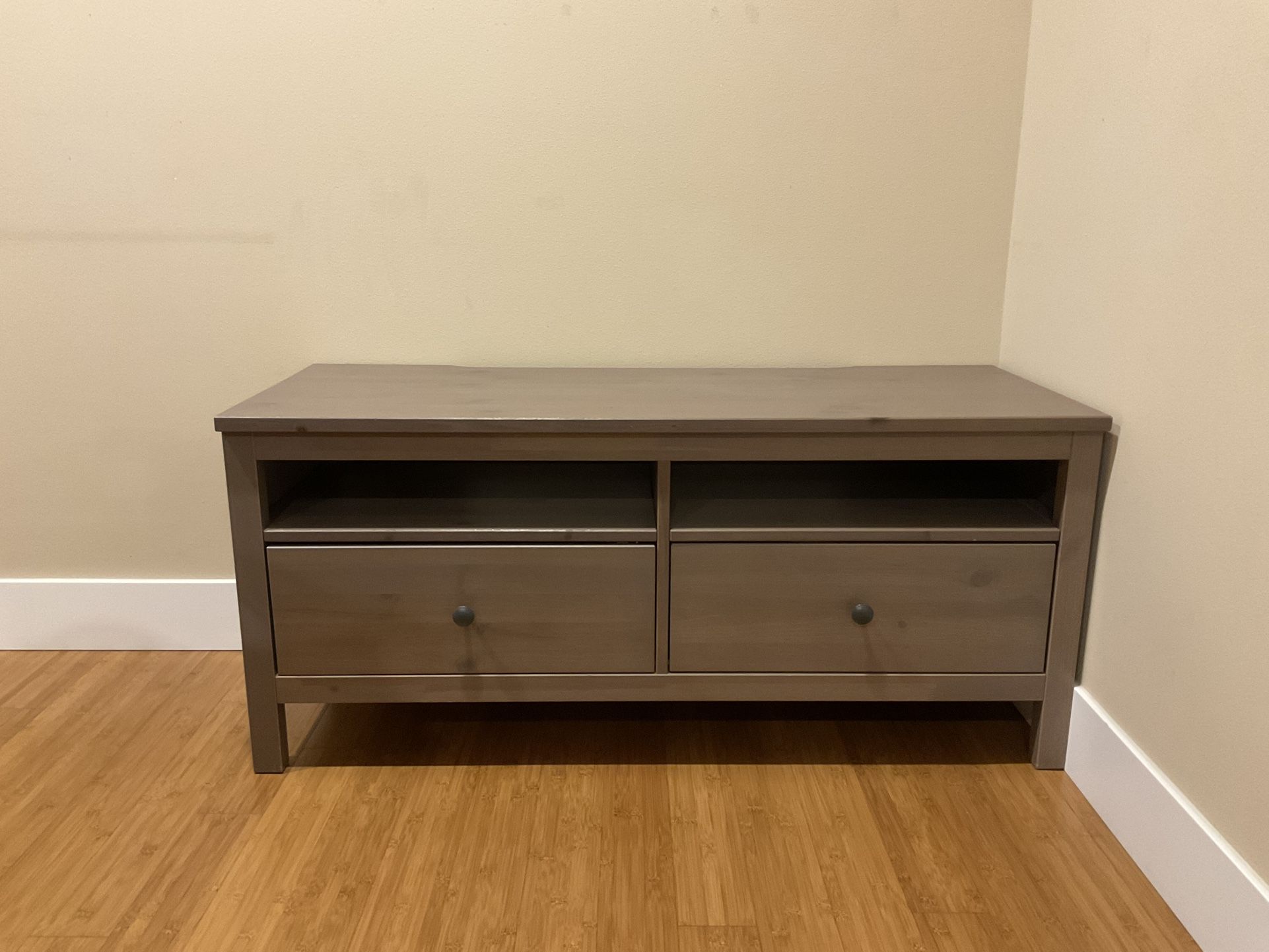 IKEA HEMNES TV Stand