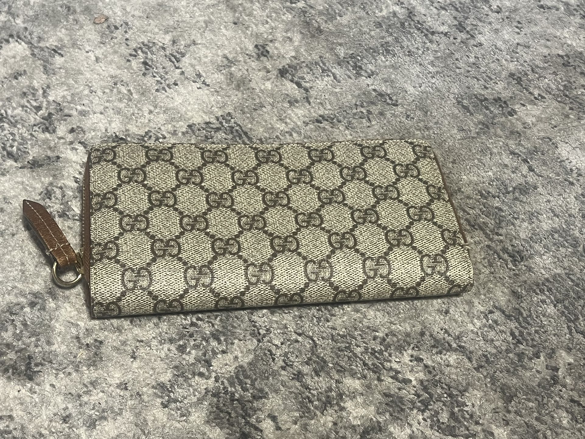 Gucci Wallet 