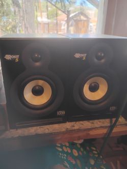KRK Rokit 5 studio monitor pair