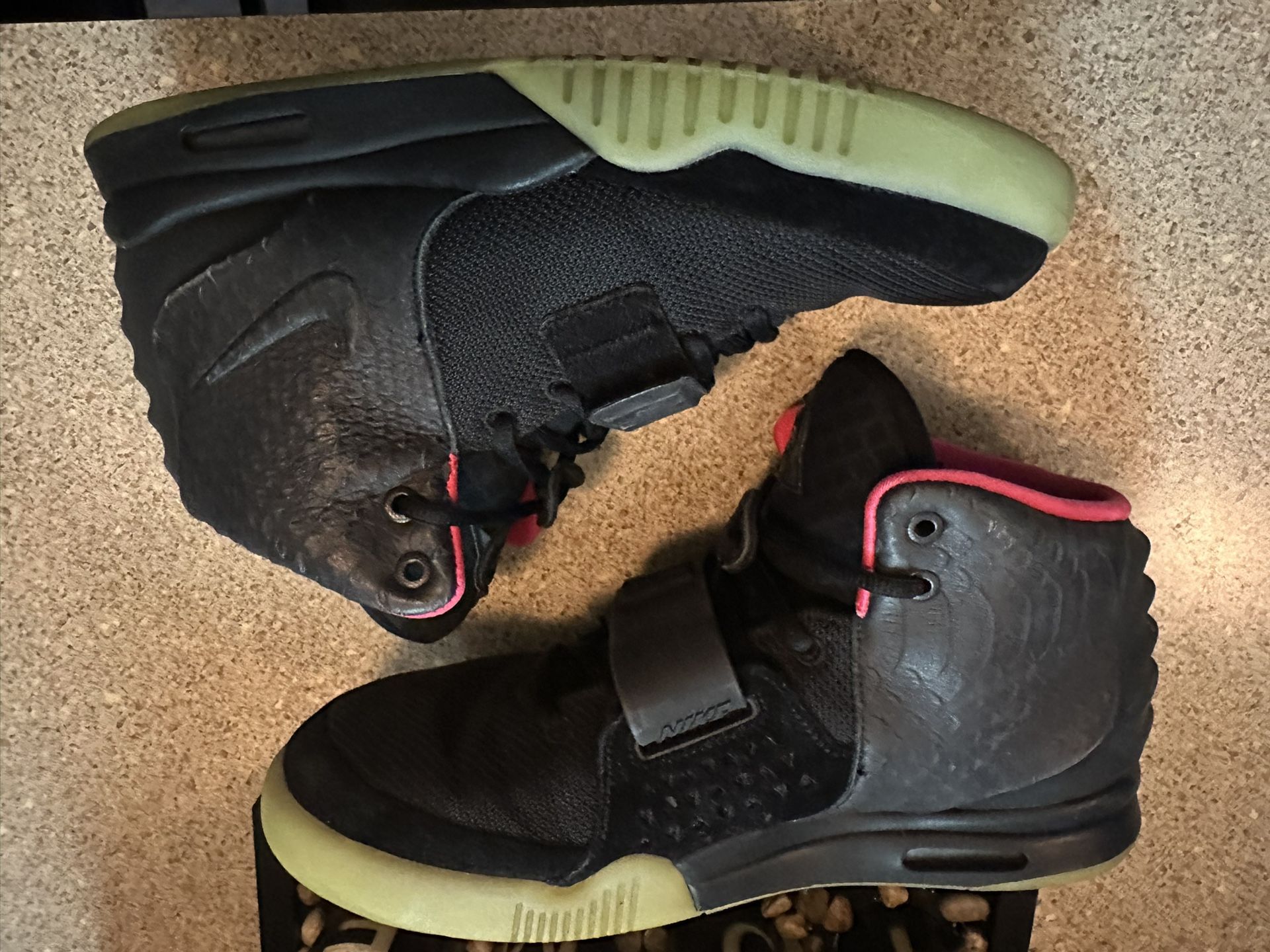 Nike Yeezy 2 Solar 11.5