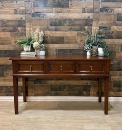 Solid Wood Console/Sideboard