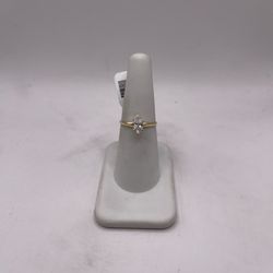 14kt Gold Engagement Style Band w/ Stone