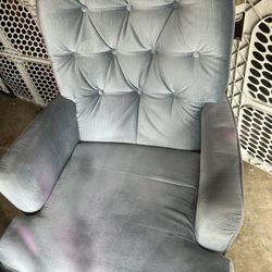 Set of 2 Light Blue Tufted Armchairs