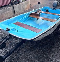 1966 Boston whaler 13’ Classic