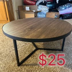 Round Coffee Table with Metal Legs  Side Table Retro Cocktail Table for Home Office Patio Rustic Brown