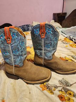 Botas