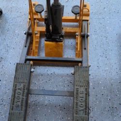 Motorcycle/ATV Lift