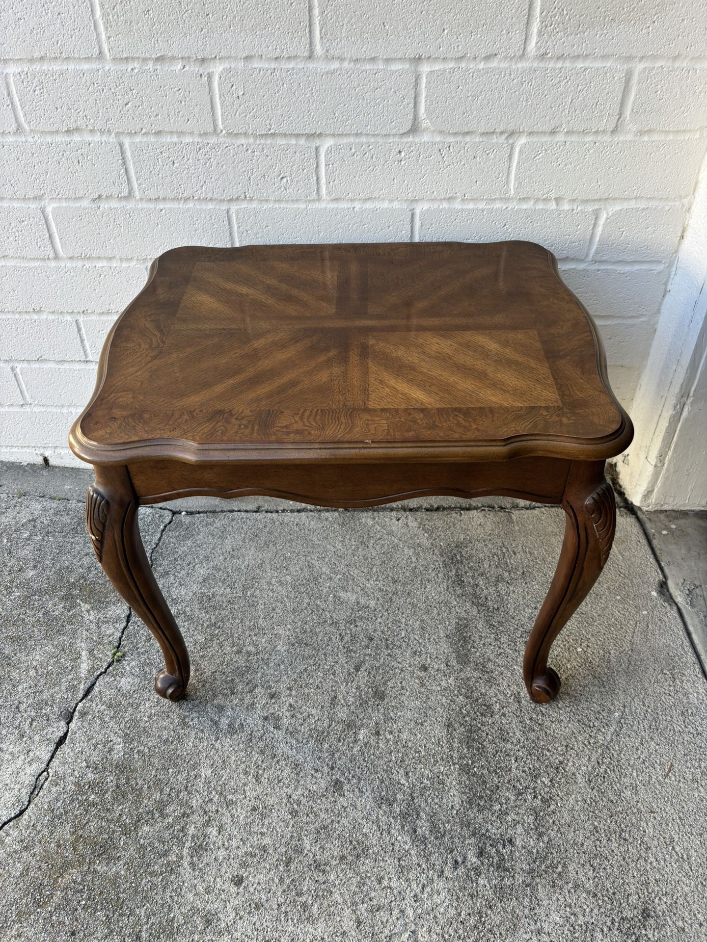 French Provincial banded bookmatched accent end table