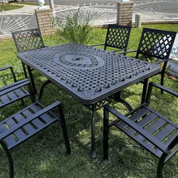 brand new patio table set  in box