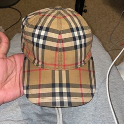 Burberry Hat Size M