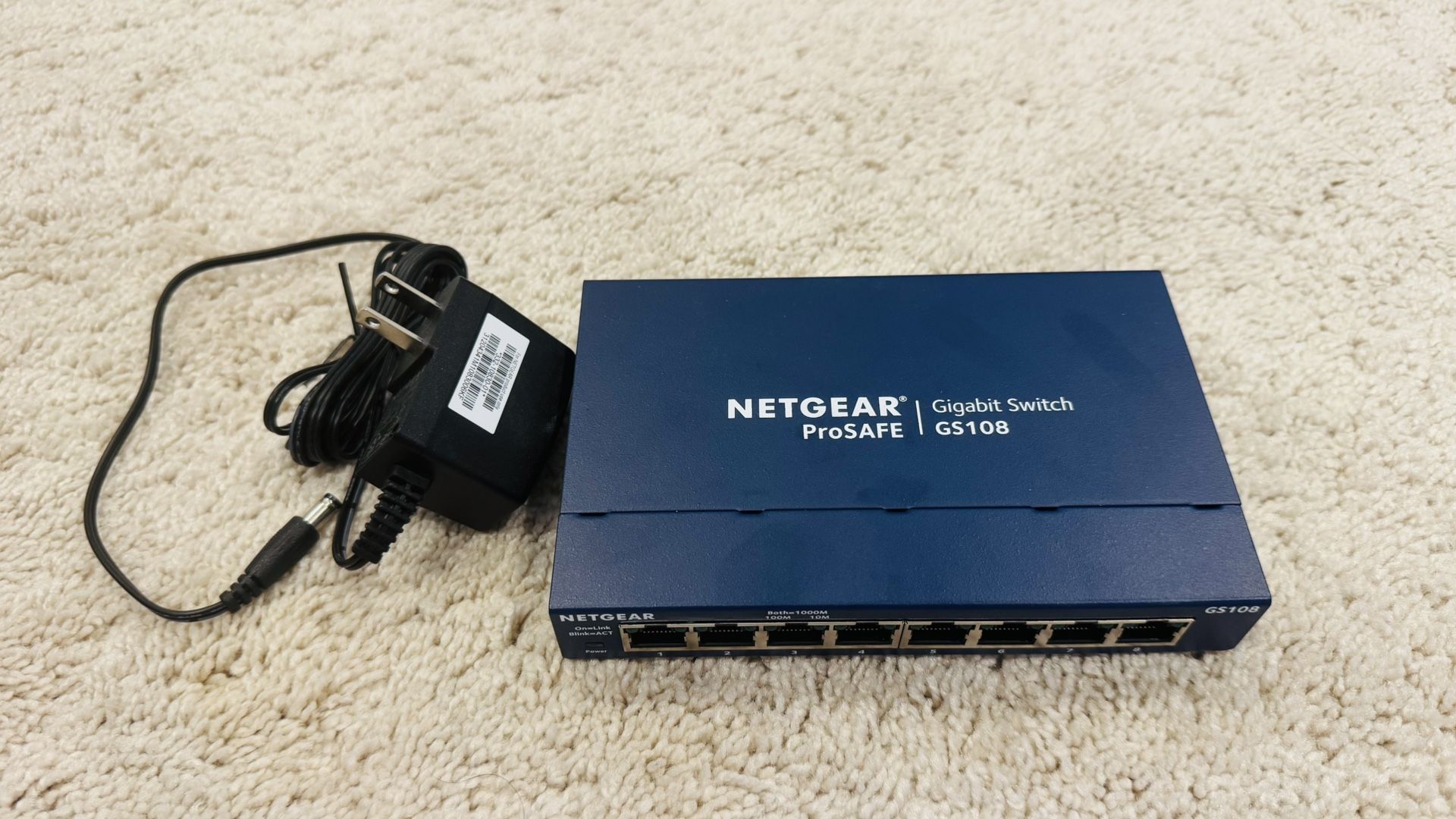 NETGEAR ProSAFE GS108 8-port Gigabit Switch