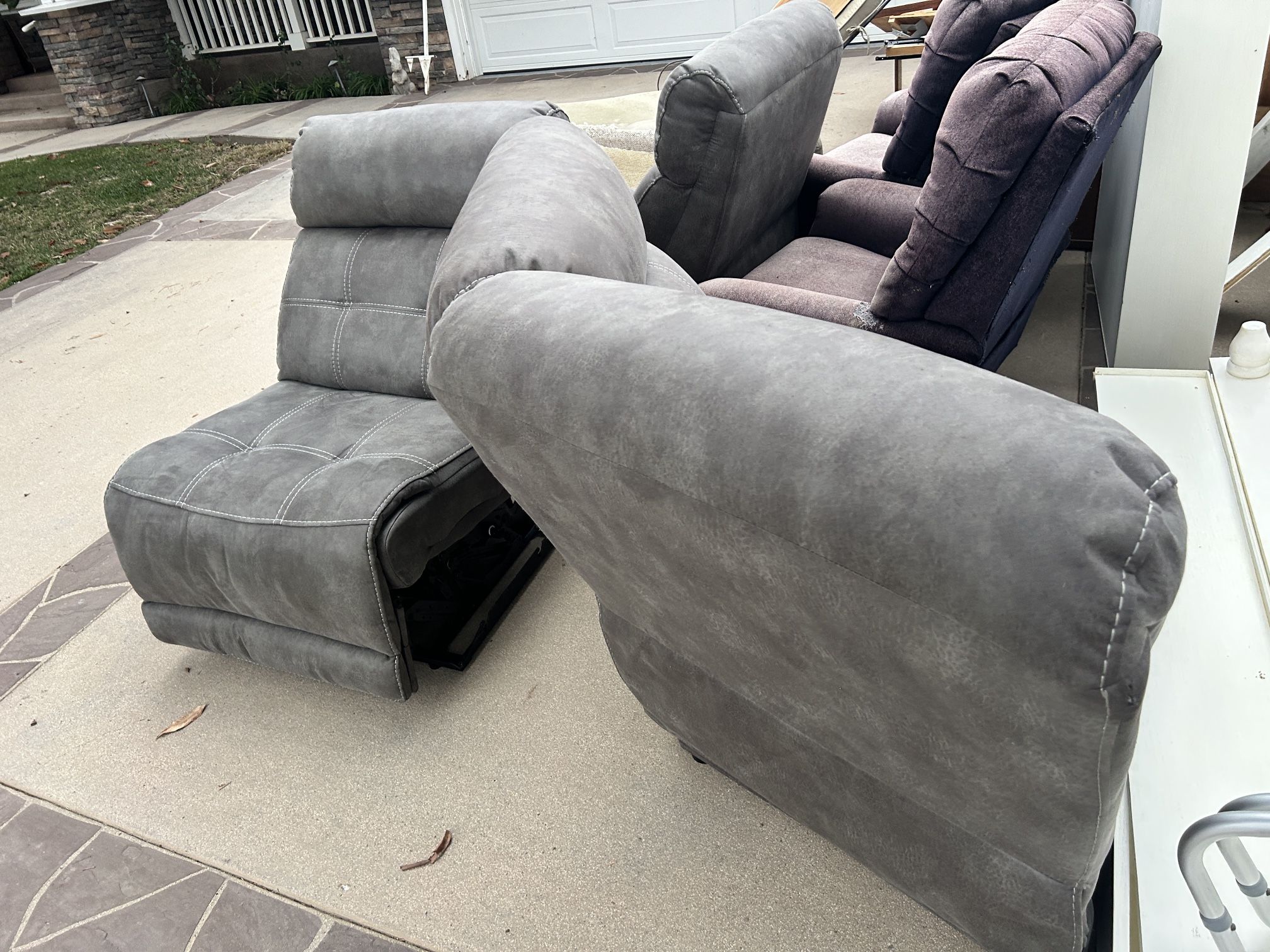 FREE RECLINER GREY SOFA SECTION MIDDLE BLUE ISH LAZY BOY CLOTH CHAISE LOUNGE OUTDOOR CHAIR