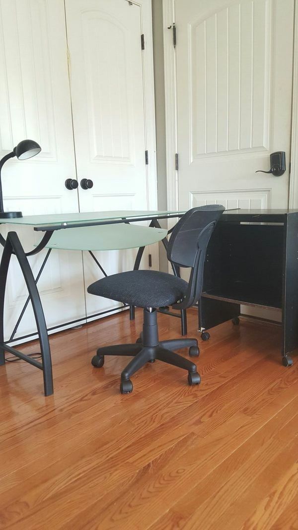 Desk chair