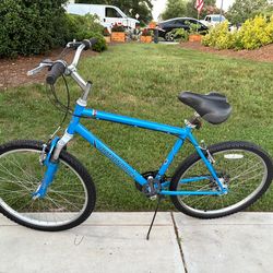 26” Diamondback mountain bike in GOOD Condition