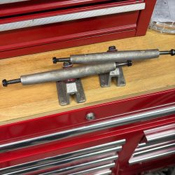 Caliber Long Skateboard Truck