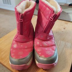 Snow Boots Size 3