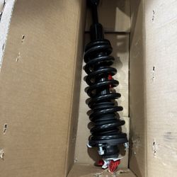 Toyota Tacoma 4x4 Struts And Coil Springs Set 