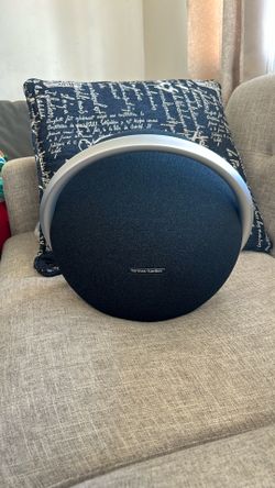 Harman Kardon Onyx 8: Like New 