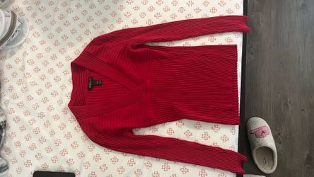 Sweater shirt red