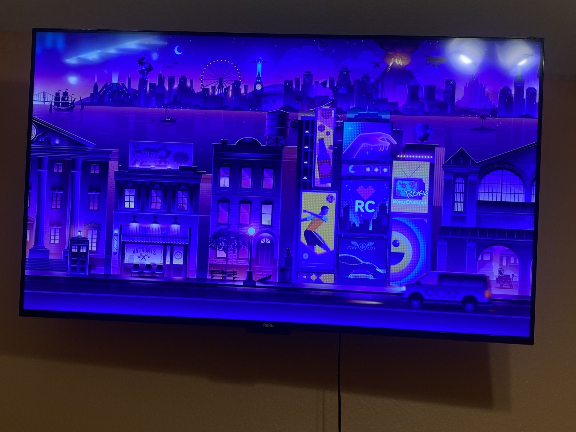 55” Roku Select 4K HDR TV with enhanced Voice Control Remote