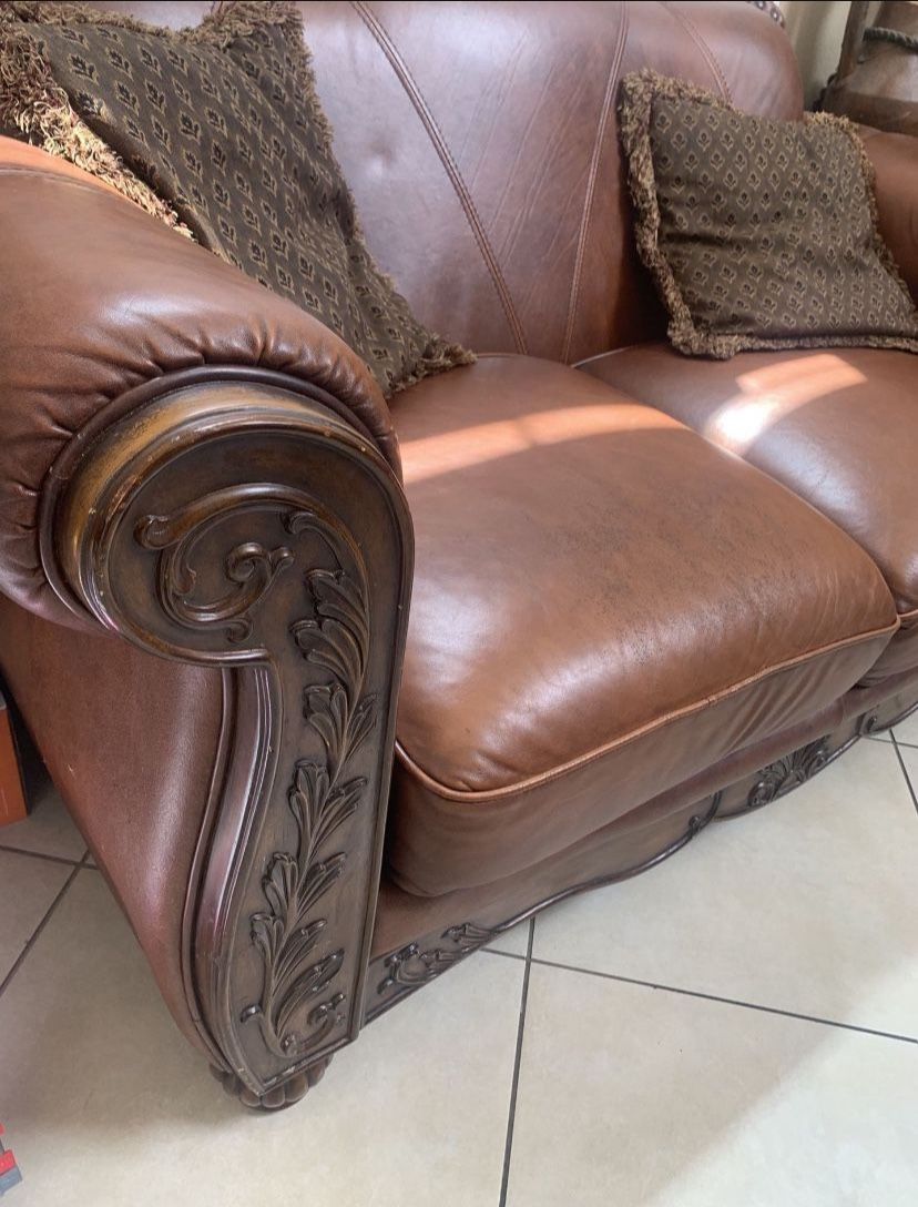Couches/sofas for Sale in Las Vegas, NV OfferUp