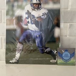 Barry Sanders Signed Autographed Detroit Lions 8x10 Photo With COA 