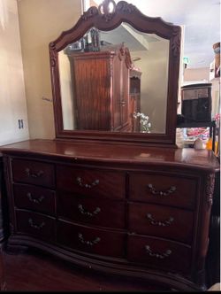 9 drawer dresser with mirror