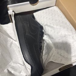 Black Nike Airforce 1 5Y/Womens 6.5
