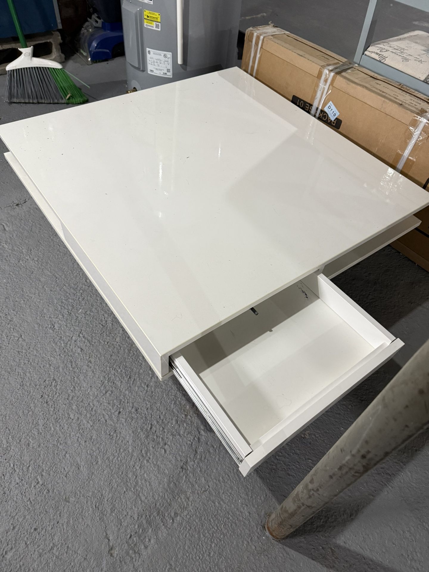 Free Coffee Table In Very Good Condition
