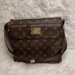 Sale Crossbody