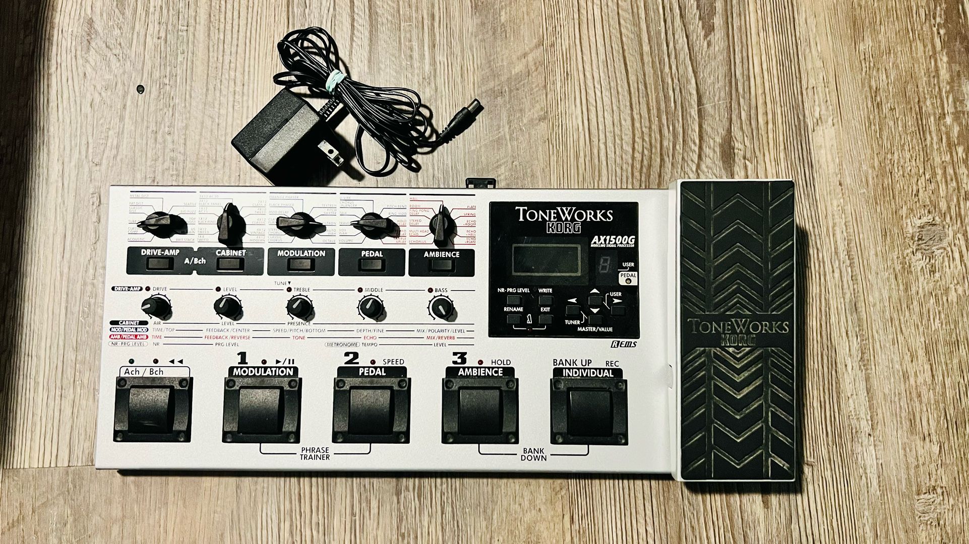 Korg AX1500G multi effects: Crazy sounds, classic FUN! KORG / Modeling  Signal Processor AX1500G